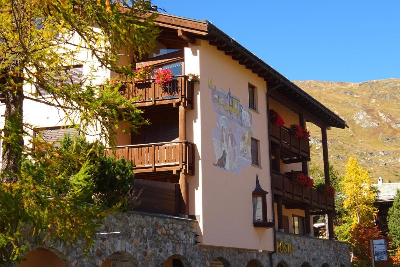 Hotel Poestli Малоя Екстер'єр фото